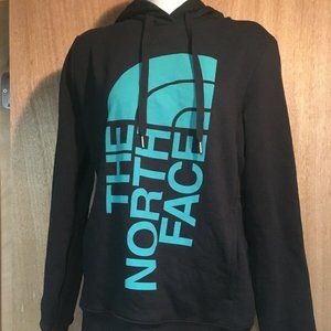 THE NORTH FACE WOMEN’S TRIVERT PULLOVER HOODIE